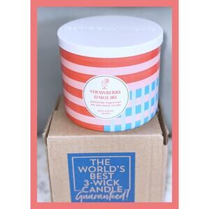 Bath & Body Works Strawberry Daiquiri Large 3-Wick Scented Candle 14.5oz